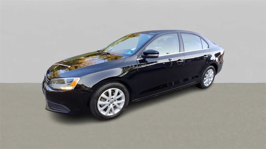 Thumbnail: 2013 Volkswagen Jetta - 4