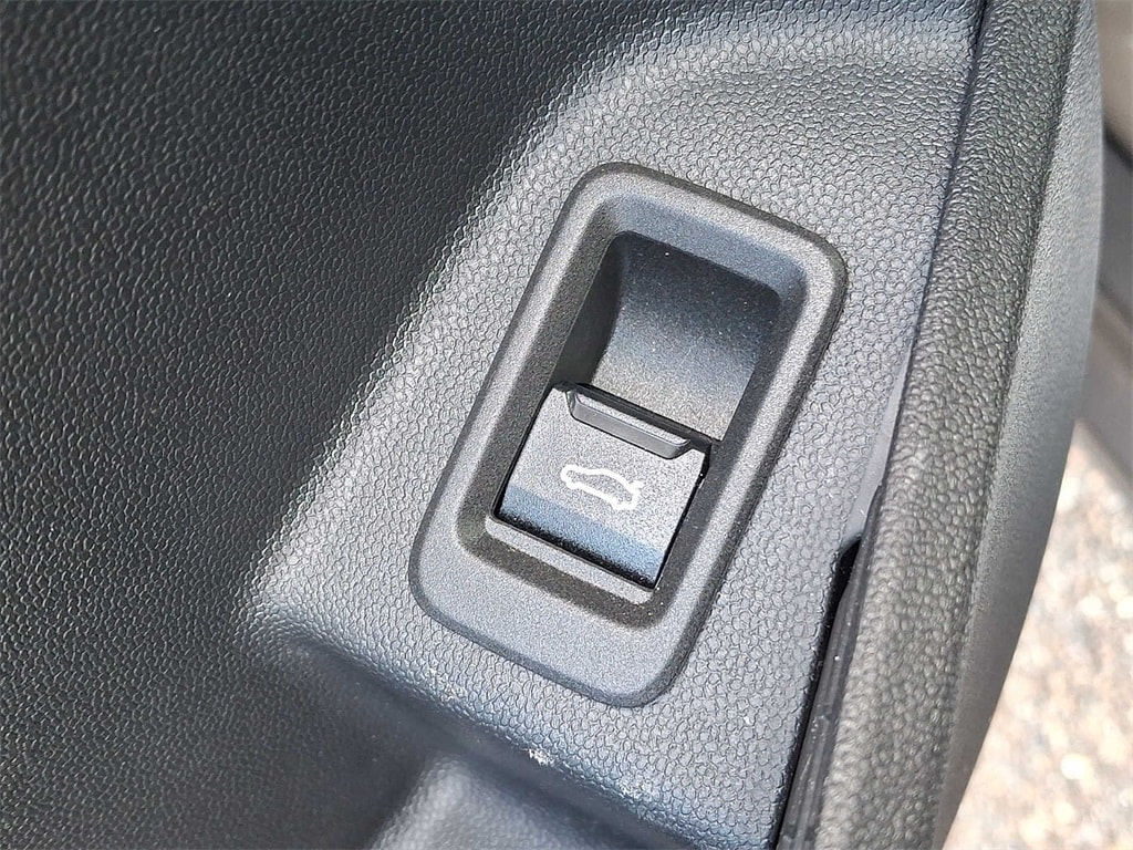 Thumbnail: 2025 MINI Cooper Hardtop - 25