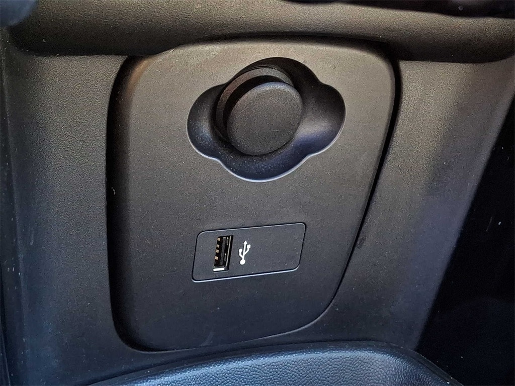 Thumbnail: 2023 MINI Cooper Hardtop - 22