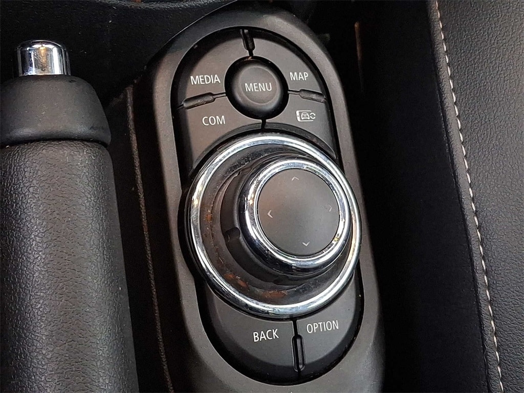 Thumbnail: 2023 MINI Cooper Hardtop - 20