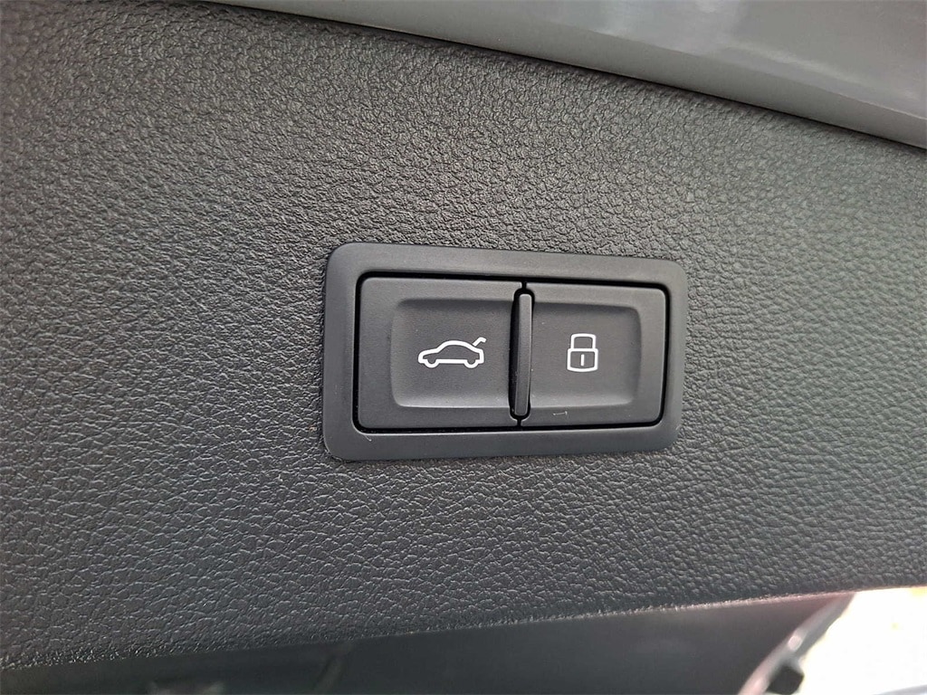 Thumbnail: 2016 Audi RS 7 - 27