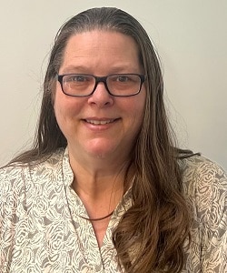 Staff member Michelle Wright from ID_1f773110e510