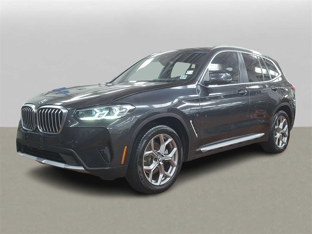 2022 BMW X3 30i's photo