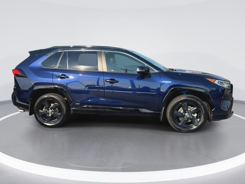 Thumbnail: 2020 Toyota RAV4 - 9