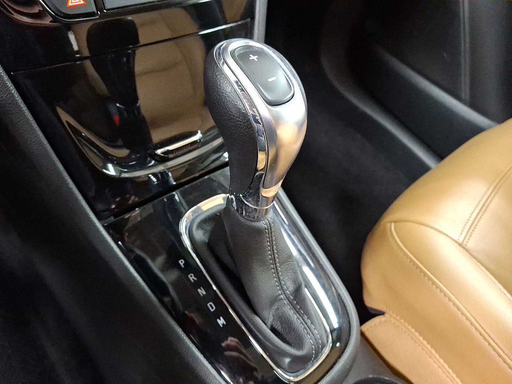 Thumbnail: 2019 Buick Encore - 13