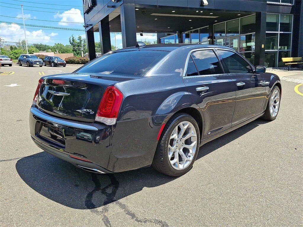 Thumbnail: 2018 Chrysler 300 - 25