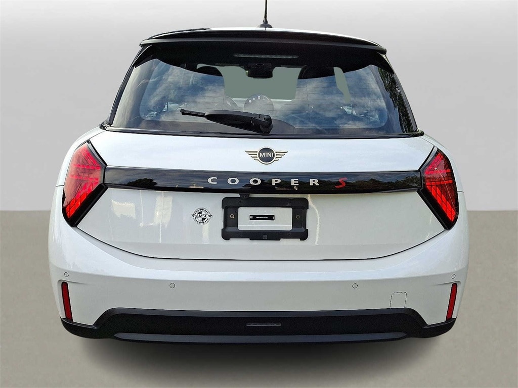 Thumbnail: 2025 MINI Cooper Hardtop - 5