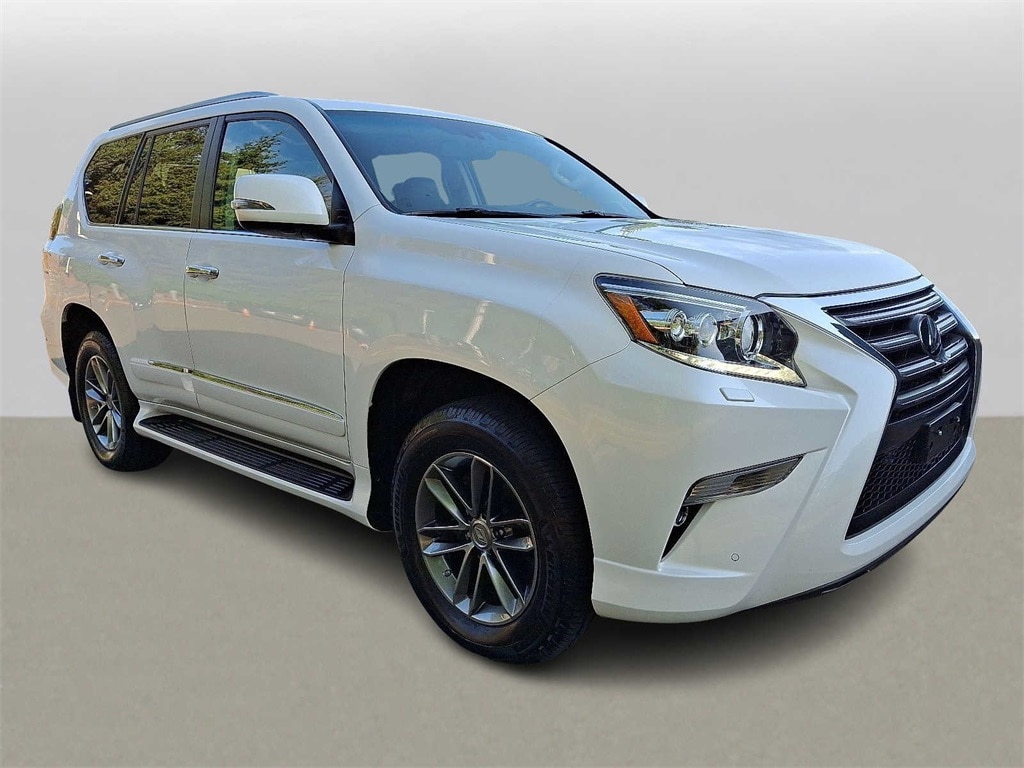 Thumbnail: 2019 Lexus GX - 3
