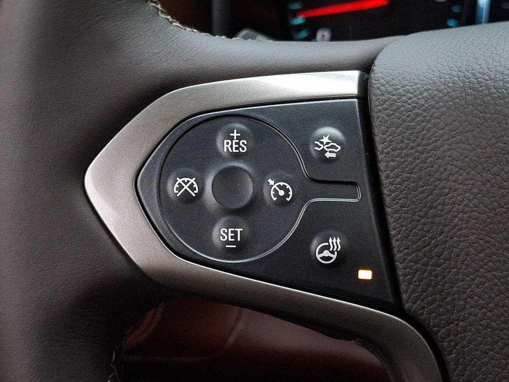 Thumbnail: 2015 Chevrolet Silverado 1500 - 17