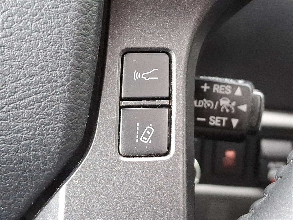 Thumbnail: 2019 Toyota Sequoia - 19