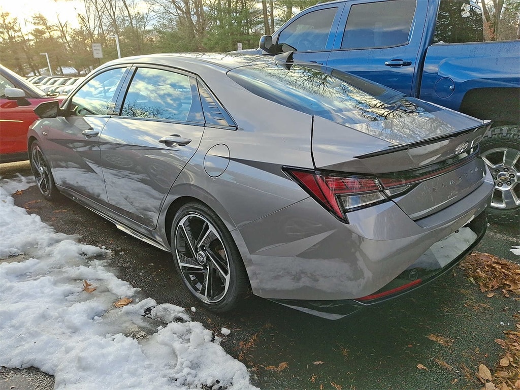 Thumbnail: 2022 Hyundai Elantra - 3