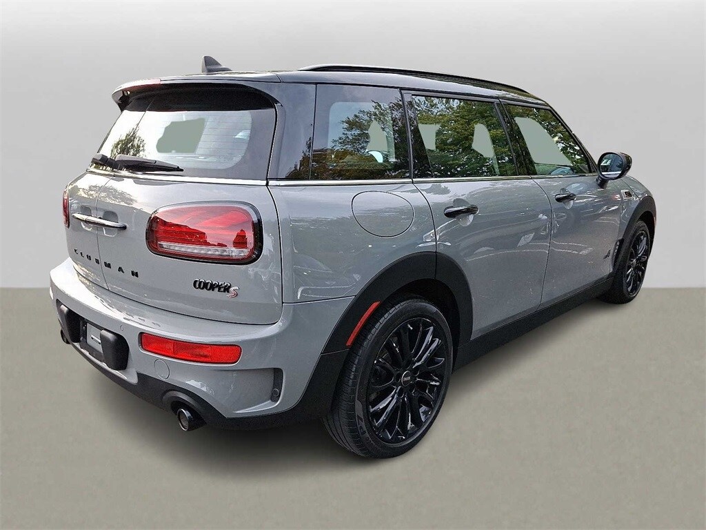 2023 Mini Cooper Base S ALL4 photo 3