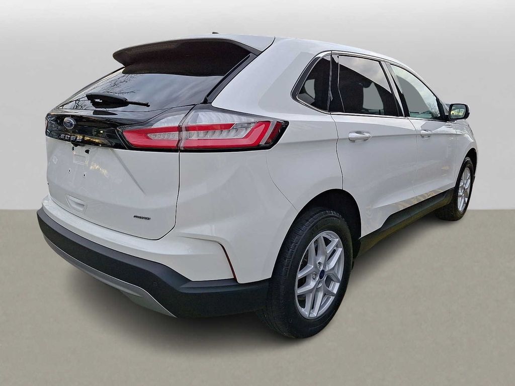 Thumbnail: 2022 Ford Edge - 4