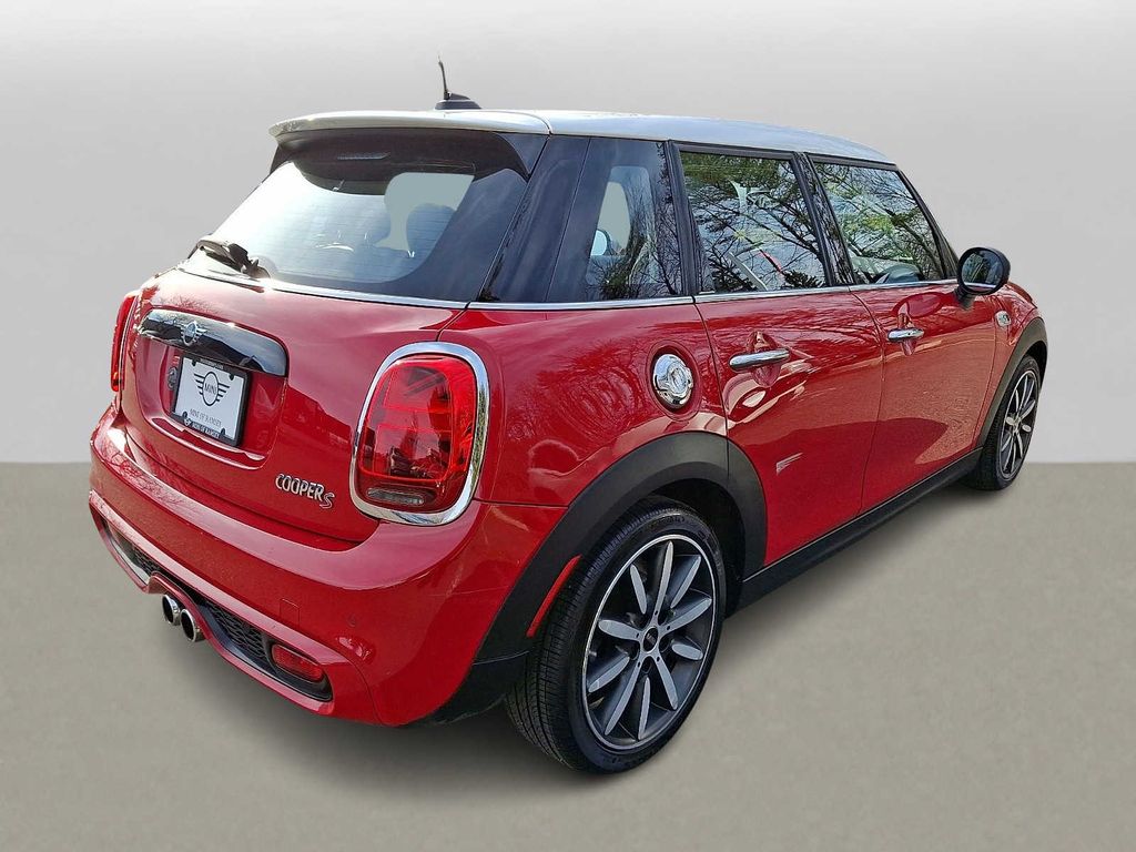 Thumbnail: 2020 MINI Cooper Hardtop - 4