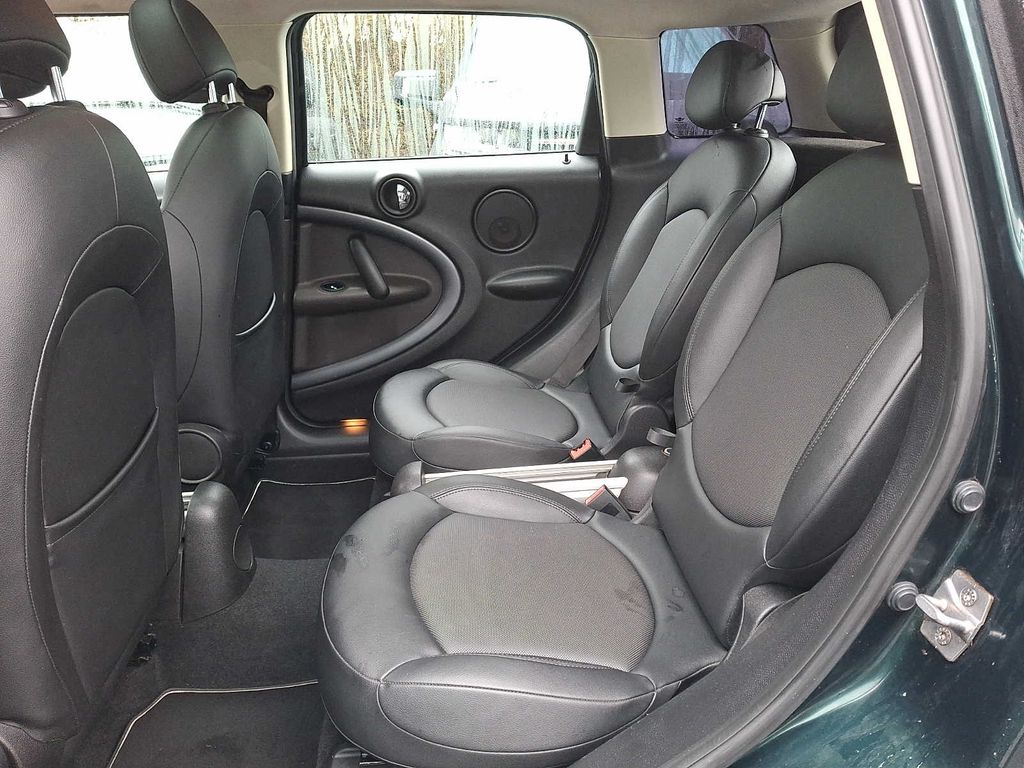Thumbnail: 2012 MINI Cooper Countryman - 10