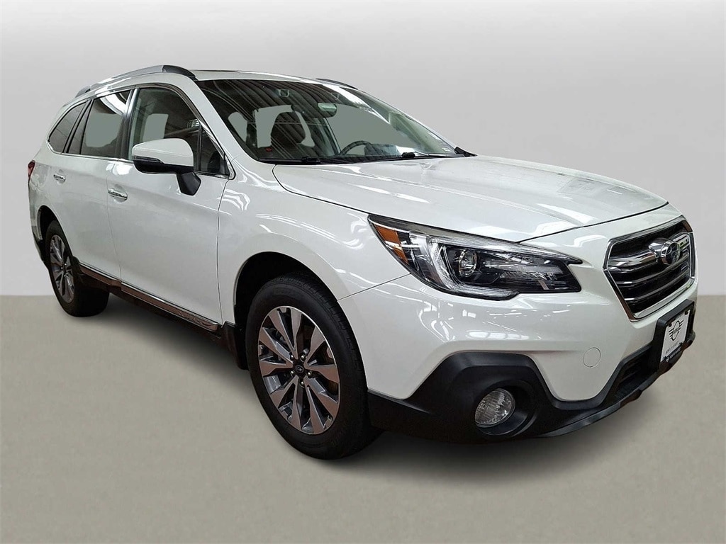 Thumbnail: 2019 Subaru Outback - 3