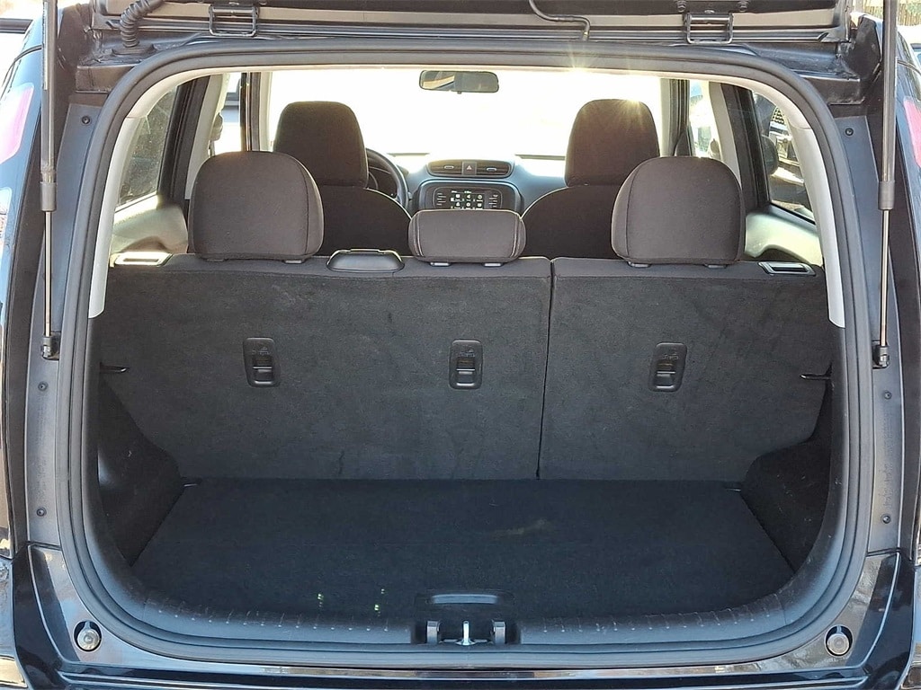 Thumbnail: 2017 Kia Soul - 27