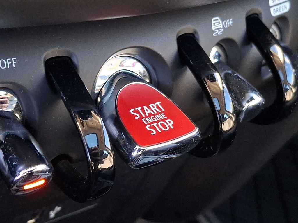 Thumbnail: 2023 MINI Cooper Countryman - 21