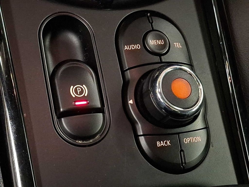 Thumbnail: 2017 MINI Cooper Clubman - 19