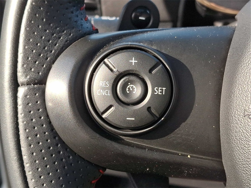 Thumbnail: 2021 MINI Cooper Clubman - 18