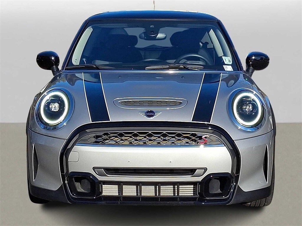 2024 Mini Cooper 2 Door Hardtop S photo 2