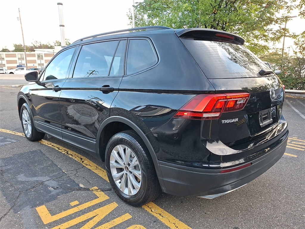 Thumbnail: 2020 Volkswagen Tiguan - 6
