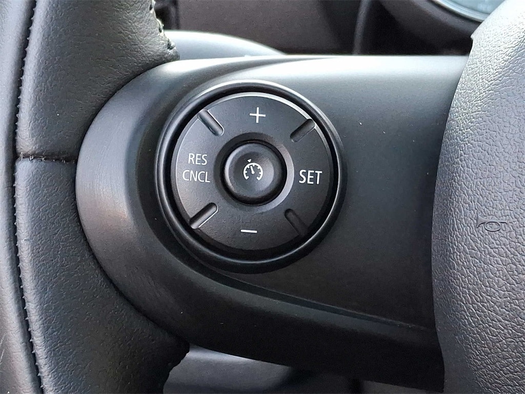 Thumbnail: 2017 MINI Cooper Clubman - 19