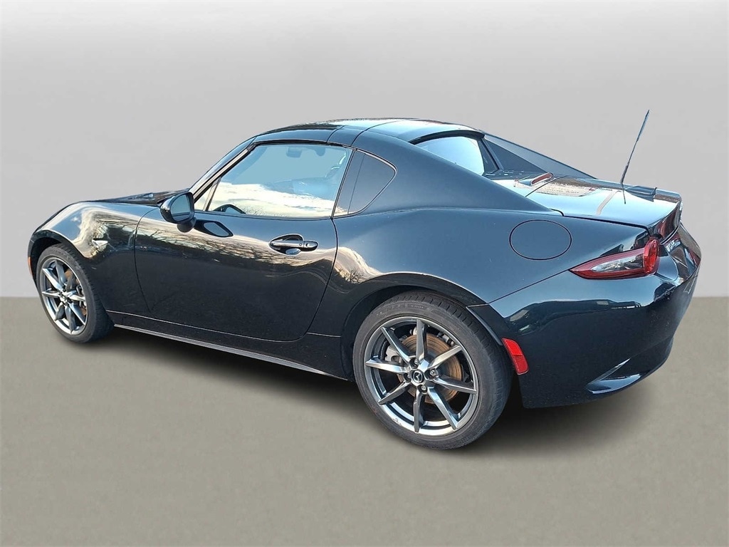 Thumbnail: 2022 Mazda MX-5 Miata - 4