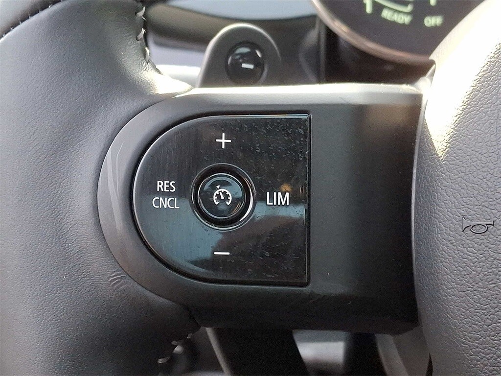 Thumbnail: 2023 MINI Cooper Hardtop - 18