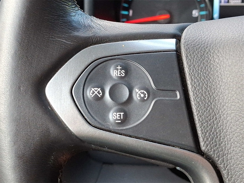 Thumbnail: 2018 Chevrolet Silverado 1500 - 17