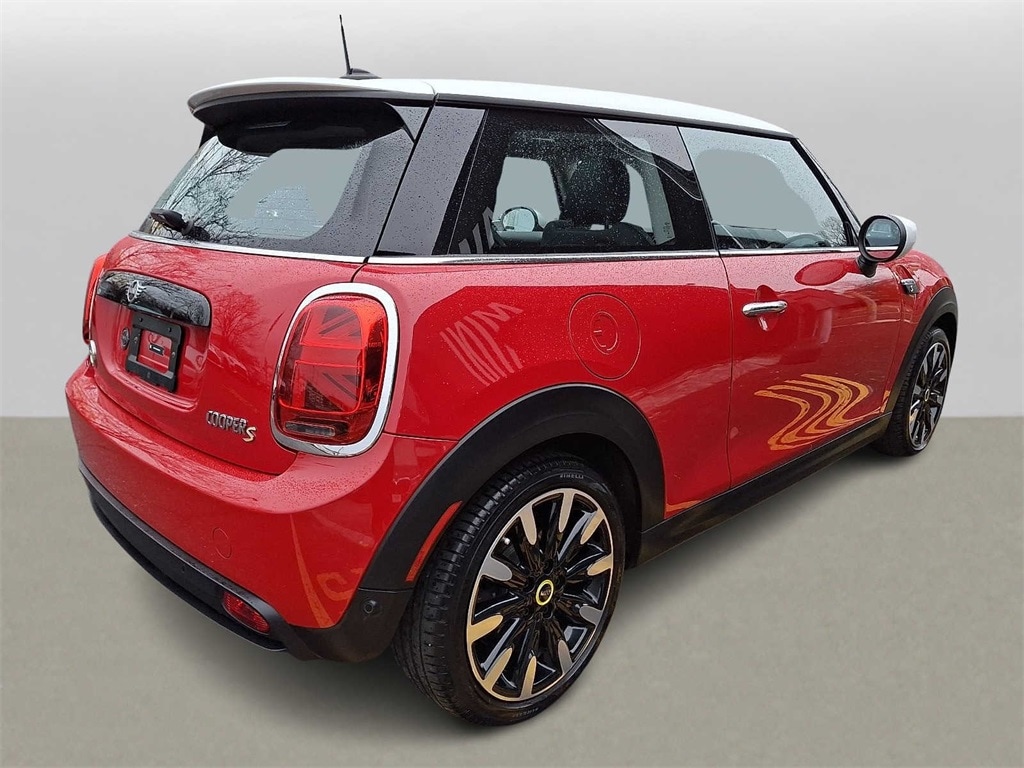Thumbnail: 2024 MINI Cooper Hardtop - 4
