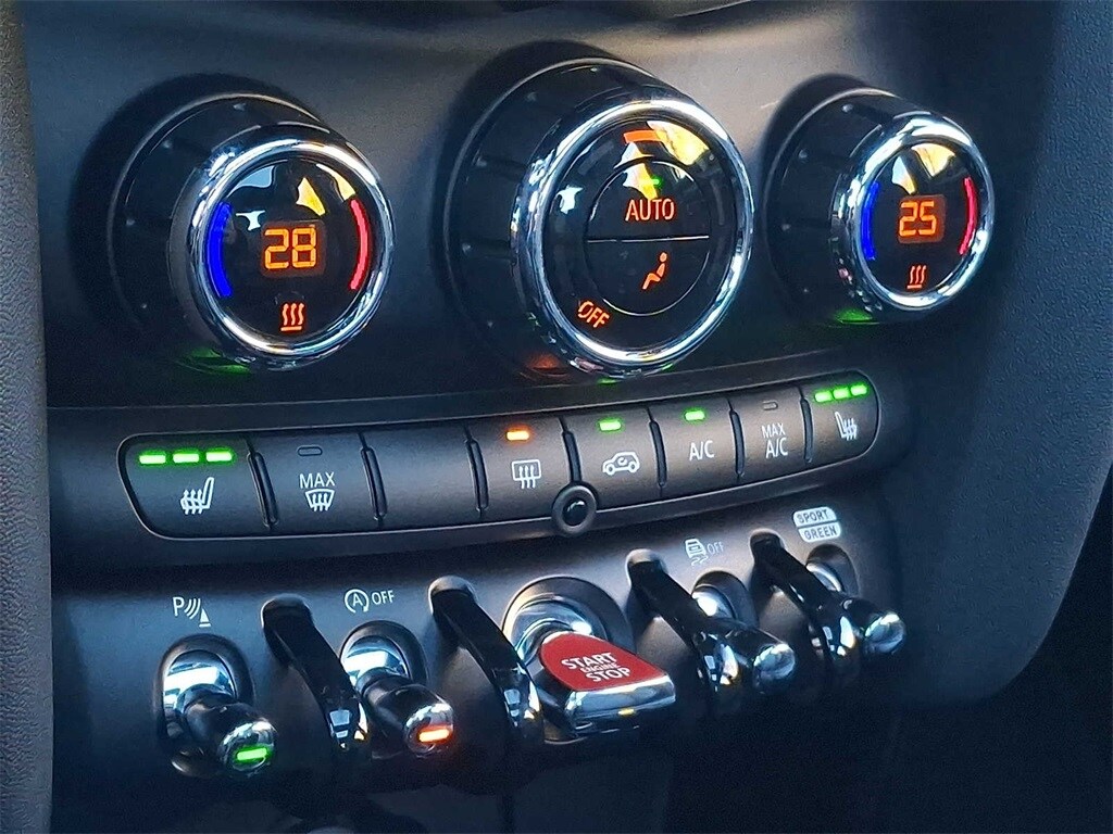 Thumbnail: 2024 MINI Cooper Hardtop - 14