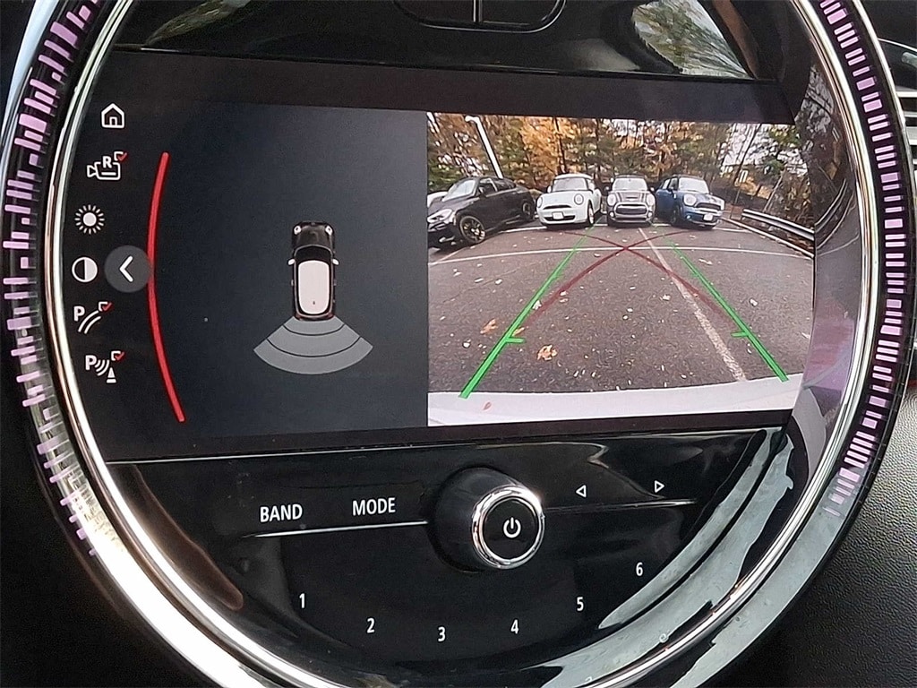 Thumbnail: 2023 MINI Cooper Hardtop - 17