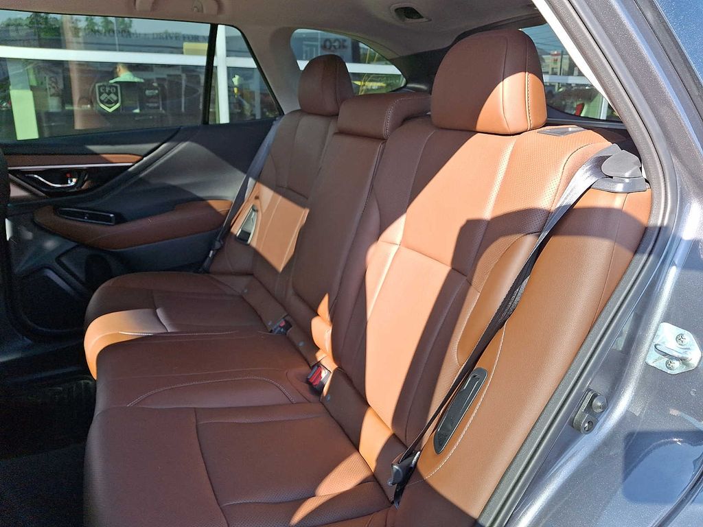 Thumbnail: 2022 Subaru Outback - 8
