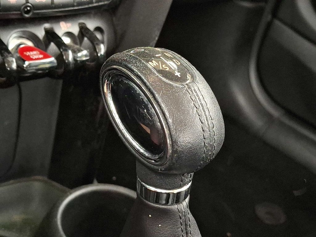 Thumbnail: 2016 MINI Cooper Convertible - 15