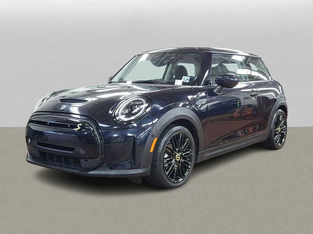 2024 MINI Hardtop Cooper SE's photo
