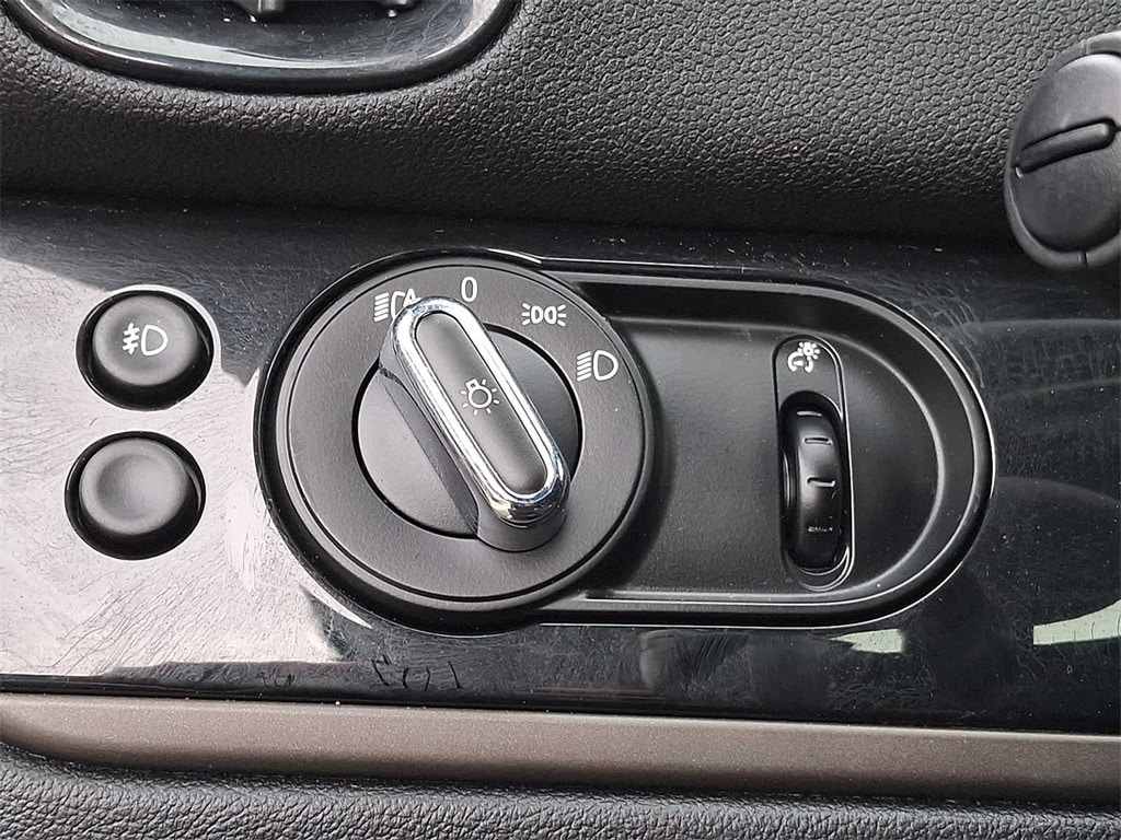 Thumbnail: 2023 MINI Cooper Countryman - 24