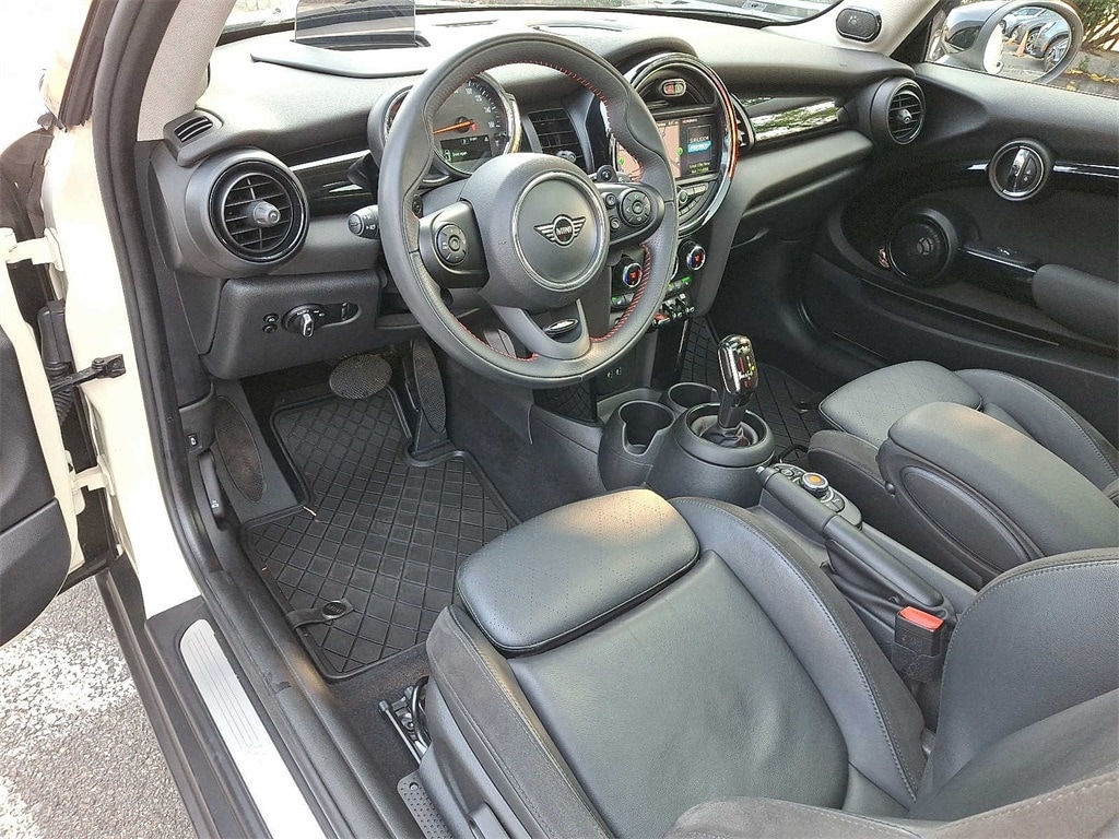 Thumbnail: 2020 MINI Cooper - 10