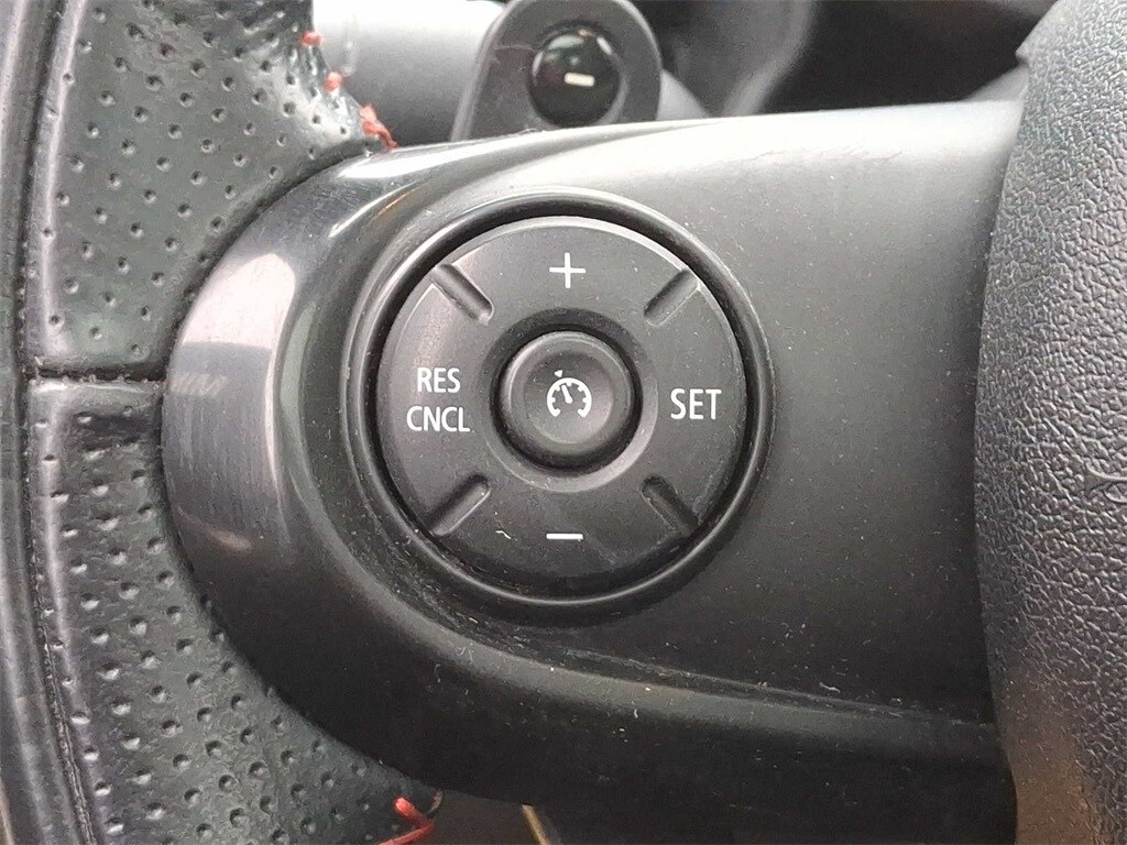 Thumbnail: 2019 MINI Cooper Countryman - 18