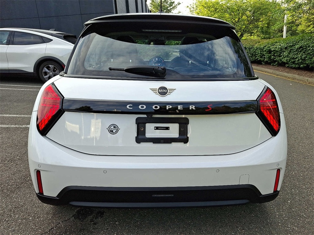 Thumbnail: 2025 MINI Cooper Hardtop - 6
