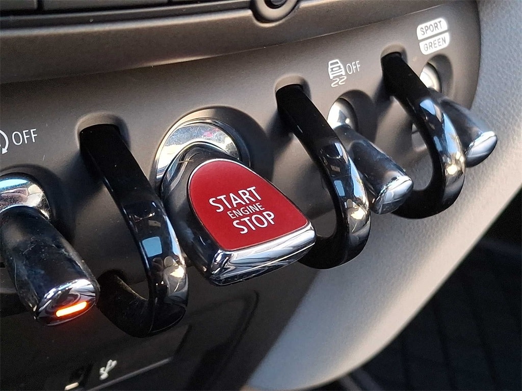 Thumbnail: 2023 MINI Cooper Countryman - 22