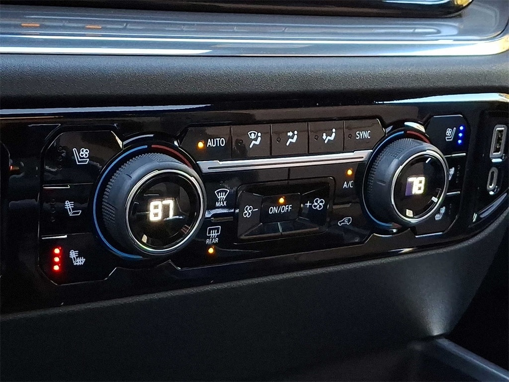 Thumbnail: 2023 Chevrolet Silverado 1500 - 11