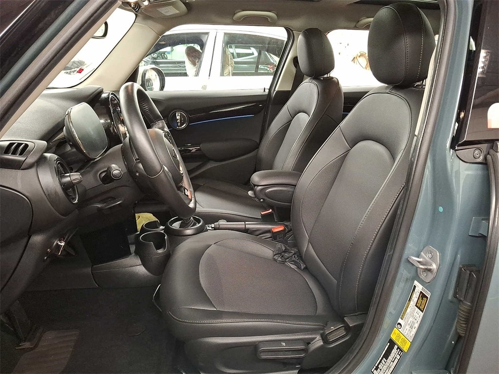 Thumbnail: 2023 MINI Cooper Hardtop - 9