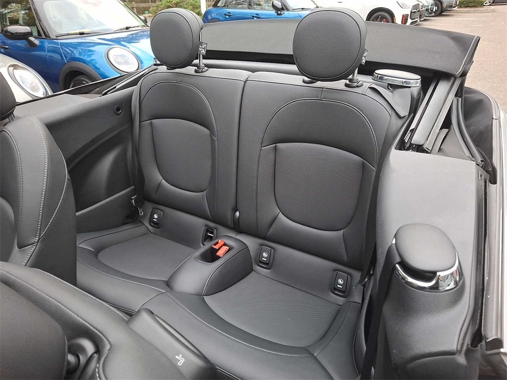 Thumbnail: 2024 MINI Cooper Convertible - 8