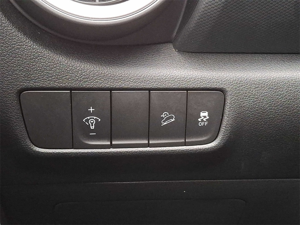 Thumbnail: 2022 Hyundai Kona - 24