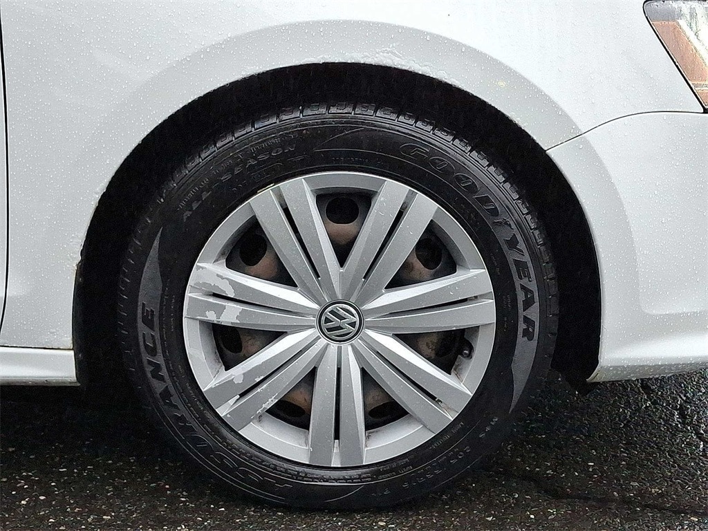 Thumbnail: 2017 Volkswagen Jetta - 26