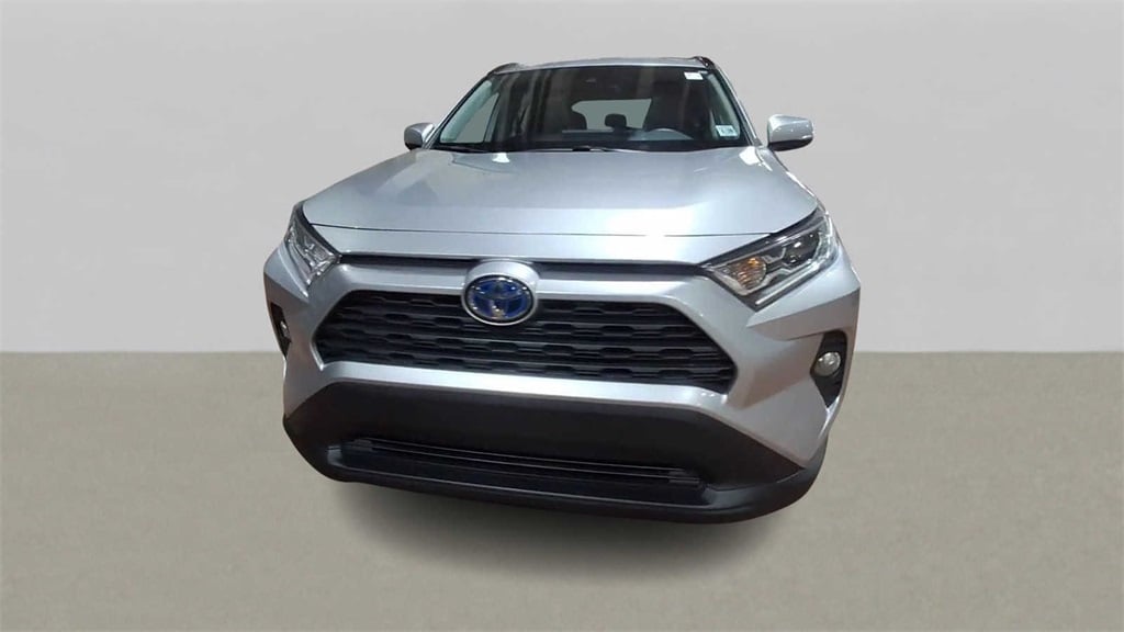 Thumbnail: 2021 Toyota RAV4 - 3