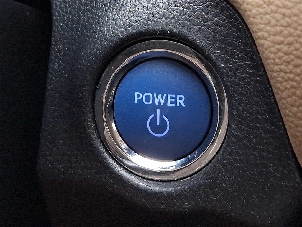 2021 Toyota RAV4 Limited 23