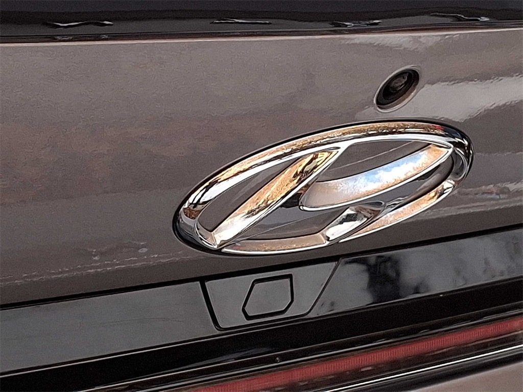 Thumbnail: 2022 Hyundai Elantra - 28