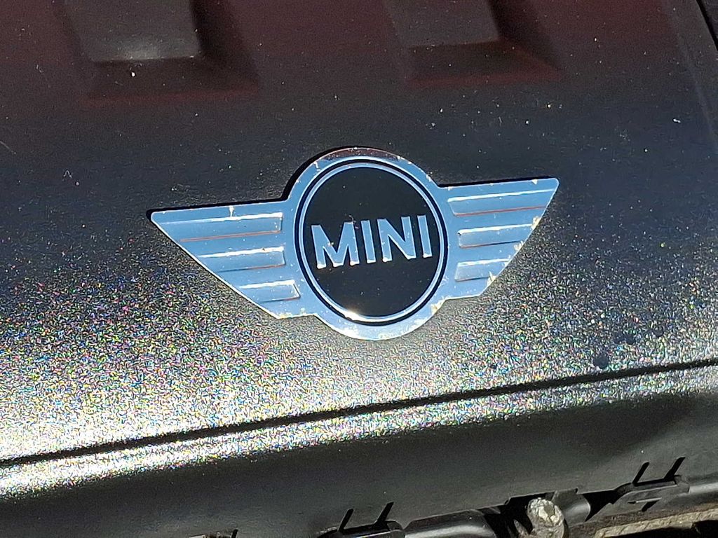Thumbnail: 2011 MINI Cooper Clubman - 25